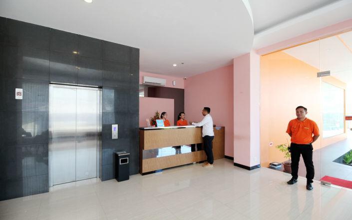 Hotel Royal Manado Exteriér fotografie