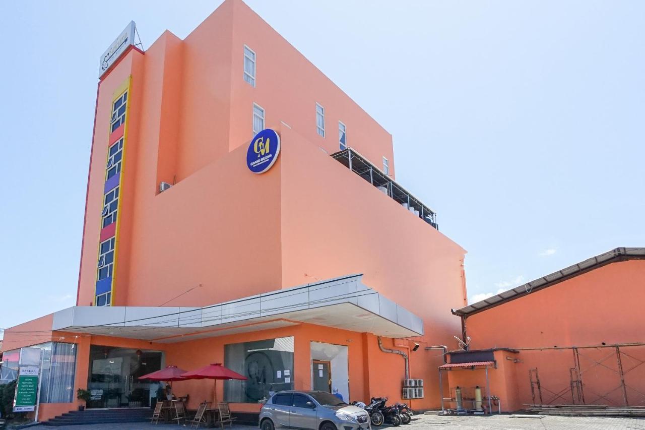Hotel Royal Manado Exteriér fotografie