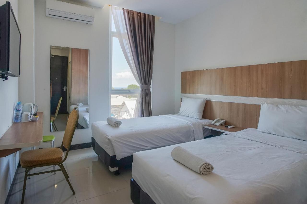 Hotel Royal Manado Exteriér fotografie